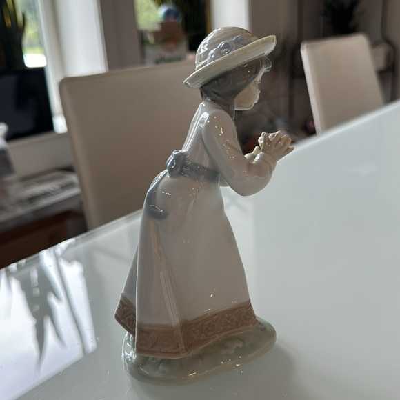 Lao - by Lladro- figurine - Picture 2 of 7